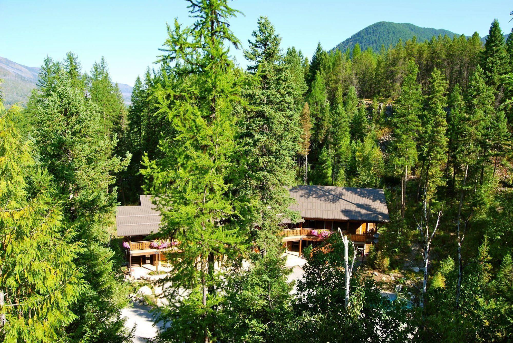 Glacier Guides Lodge West Glacier Ngoại thất bức ảnh
